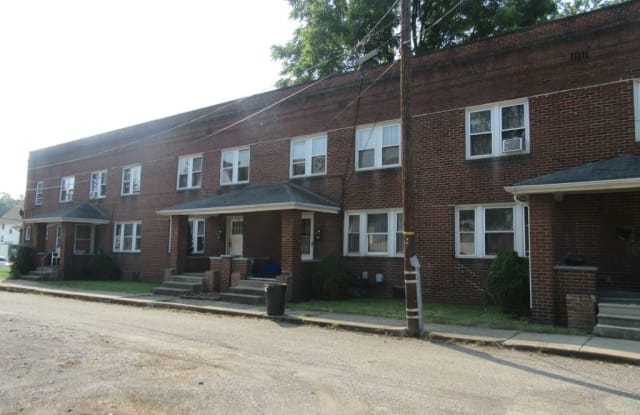 525 Smith Avenue Northwest - 525 Smith Avenue Northwest, Canton, OH 44708