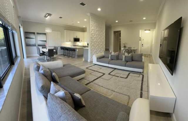8863 Madrid Cir lot: 36 Gallery 3