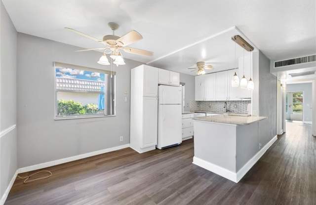 220 Seville J - 220 Seville Drive, Palm Beach County, FL 33446