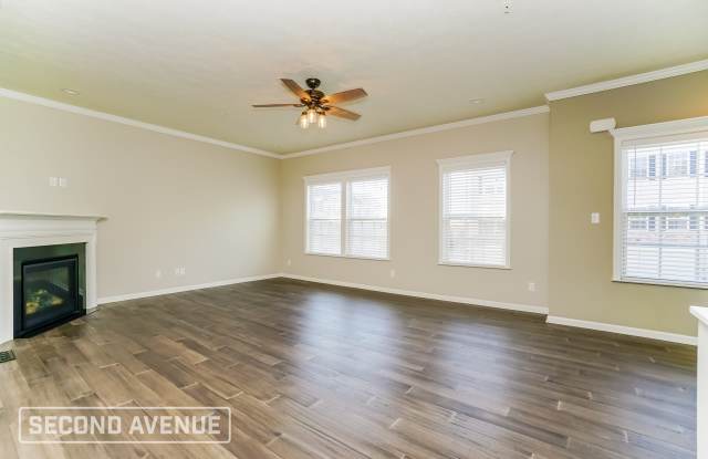 100 Holly Hill Dr Gallery 3