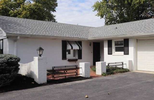 130 CARMELVIEW Drive Gallery 2