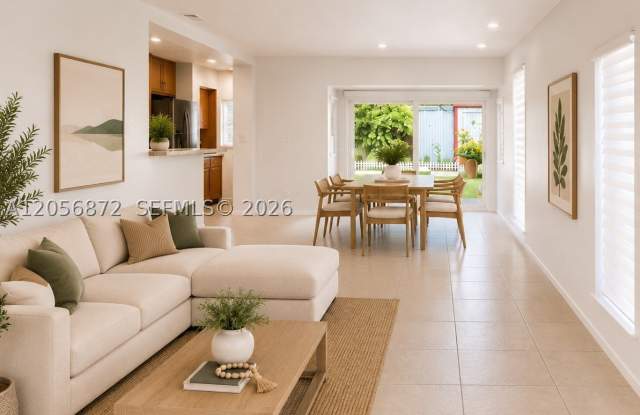 617 SW 96th Ct Gallery 4