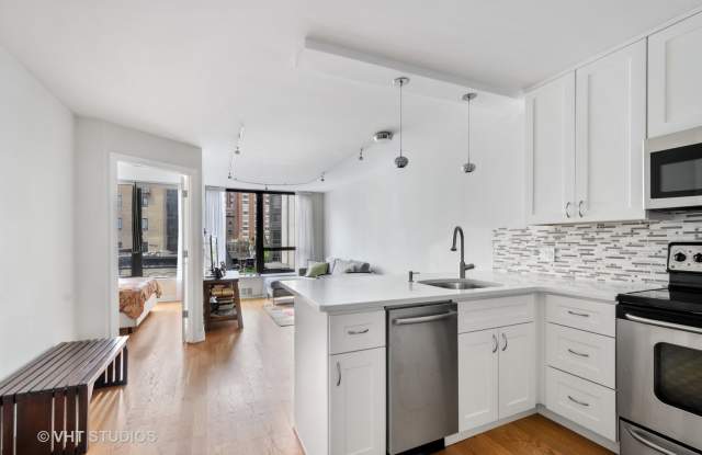 1313 North Ritchie Court Gallery 4