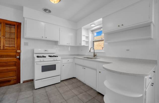 2743 N 72nd Court Gallery 4