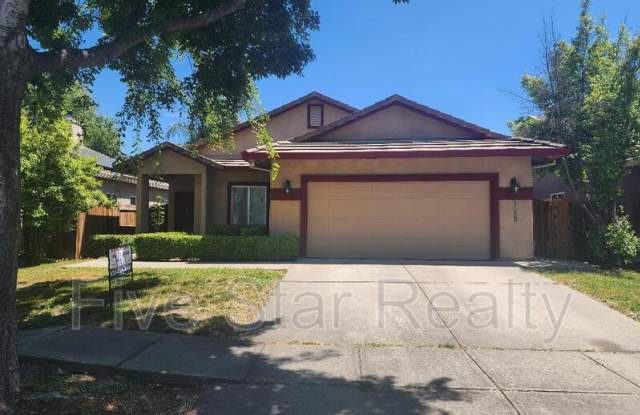 1835 WOODLAND DR photos photos