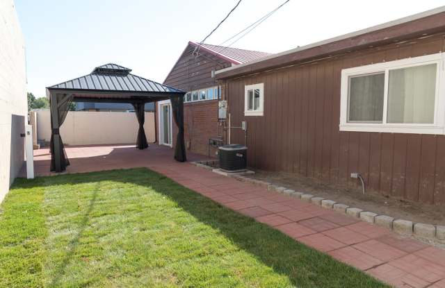 398 1/2 SW 12th St photos photos 398 1/2 SW 12th St photos photos