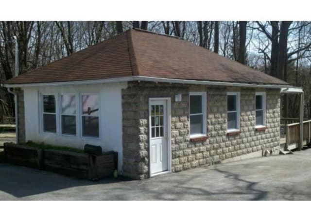 136 B PAOLI PIKE - 136 Paoli Pike, Paoli, PA 19301
