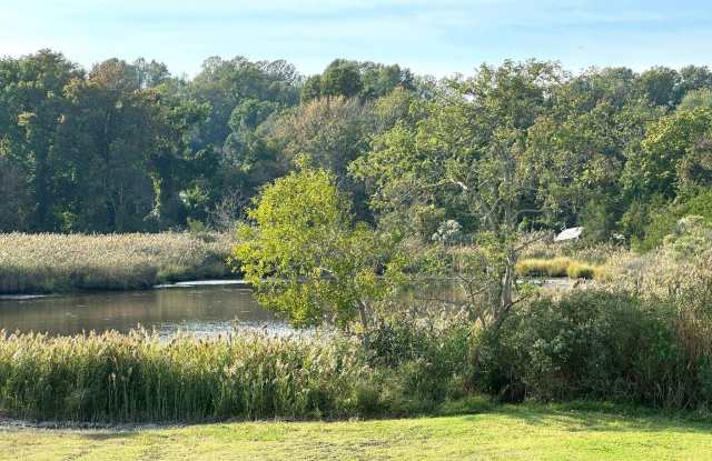 5230 BREEZY POINT Road Gallery 3