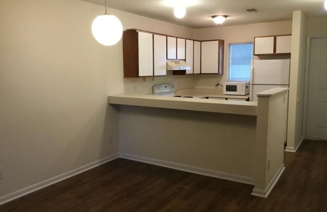1674 Eagles Landing, Suite E-202 - 1674 Eagles Pl, Rock Hill, SC 29732