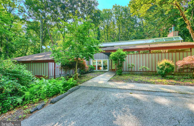 2101 TUFTON Avenue photos photos