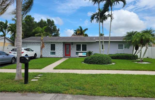 18483 SW 89th Pl photos photos