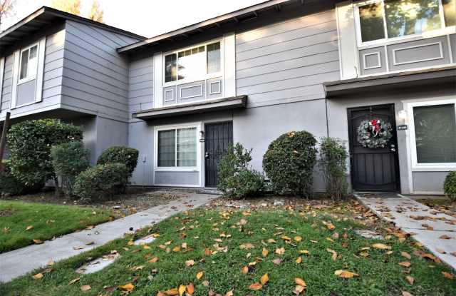 8744 Woodman Way #B photos photos