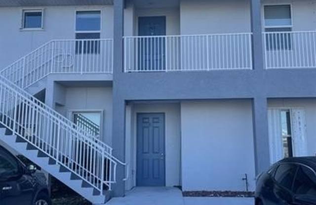 319 Nicholas Parkway W unit: 102 photos photos