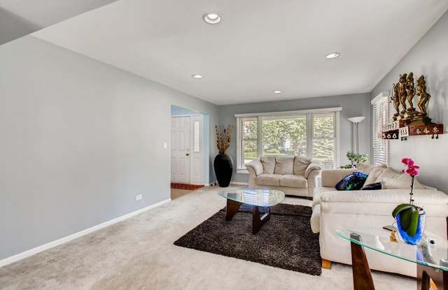 280 Blackthorn Drive Gallery 4