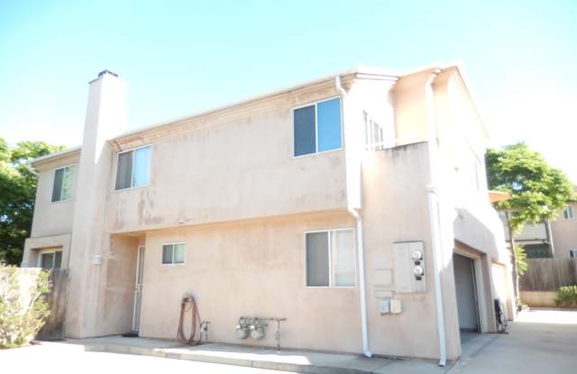 Updated Two Story Townhome w/ Two Car Garage - 12067 Lemon Crest Drive, Winter Gardens, CA 92040