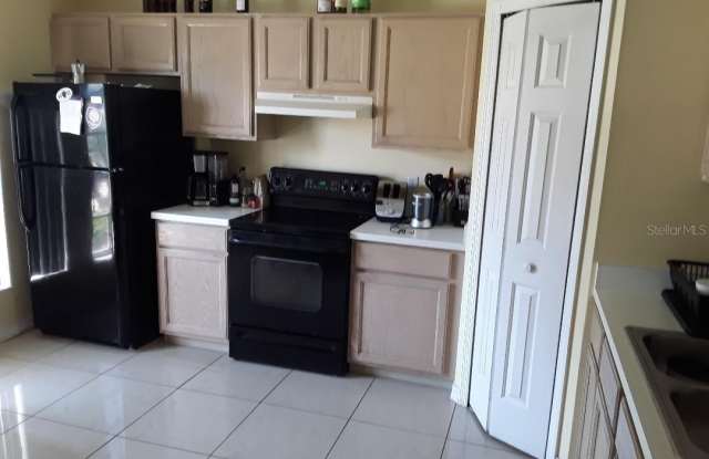 4305 IVEYGLEN AVENUE Gallery 4