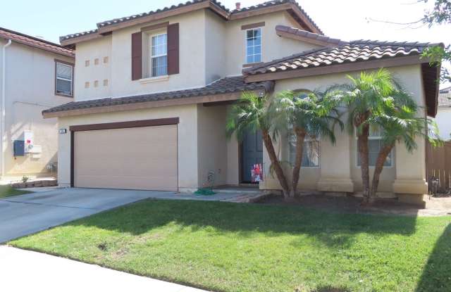 Gorgeous three bedroom, two and a half bath home in Oceanside. Gallery 1