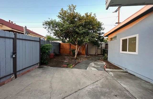 917 E 6th St, Unit B photos photos