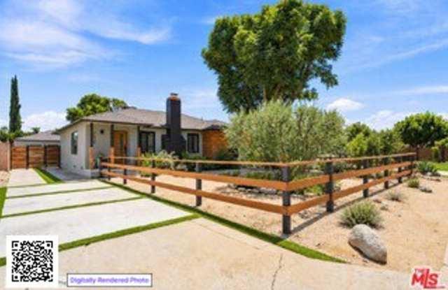 7530 Gaviota Avenue Gallery 1