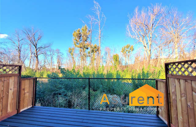 New Townhome available Feb !! - 610 North Main Street, Phoenix, OR 97535