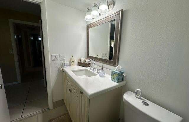 2615 NE 3RD Court Gallery 4