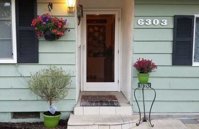 6303 232nd St SW Gallery 2