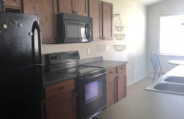 255 Pinebrook Ct. Gallery 4