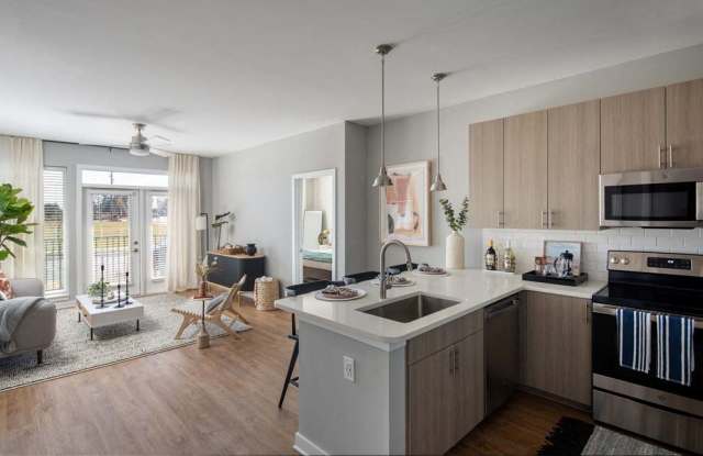 Alta Davis photos photos