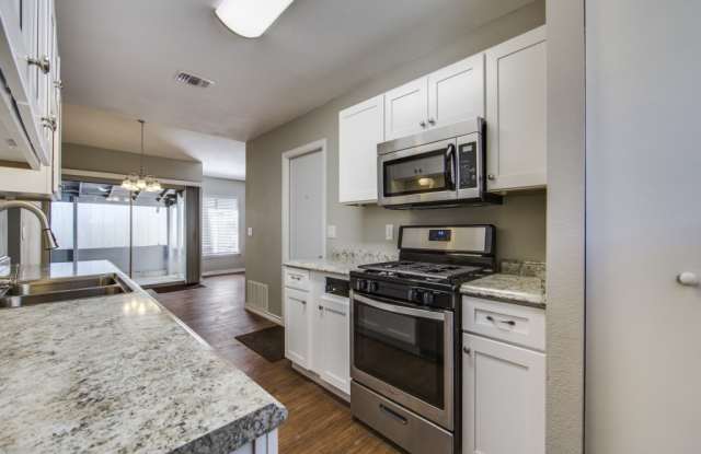16626 Boulder Ridge Street Gallery 4