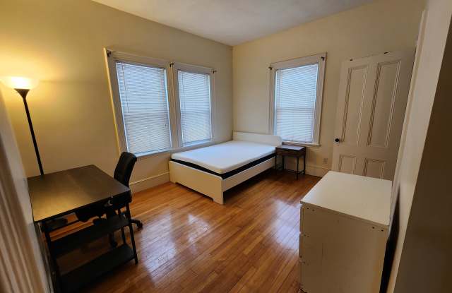 66 Brook St photos photos
