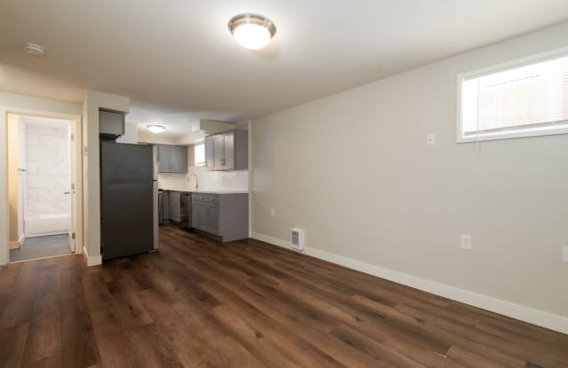 925 Sw Holden St Gallery 4