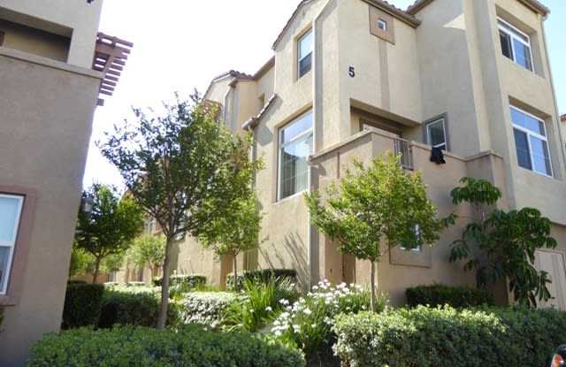 Beautiful 2 Bed 2.5 Bath Condo in San Marcos photos photos