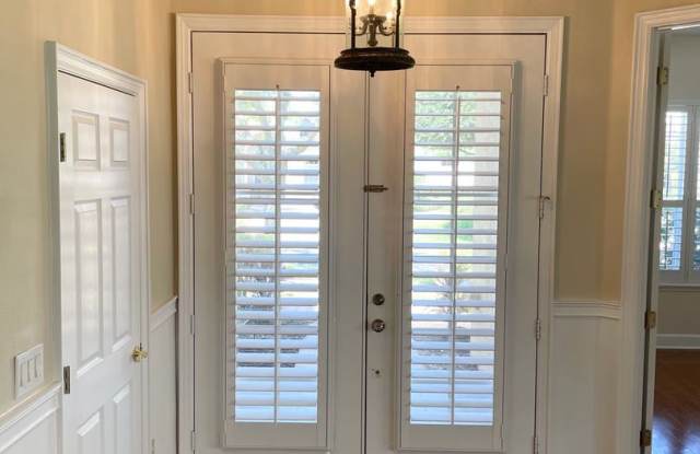 Luxury 5-Bedroom Home in Gated Whitney Isles at Belmere! - Fenced Yard!! Gallery 3