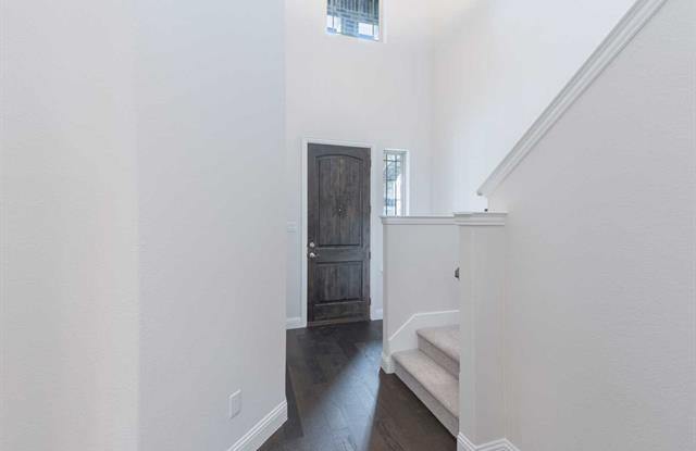 2842 Highpoint Court Gallery 3