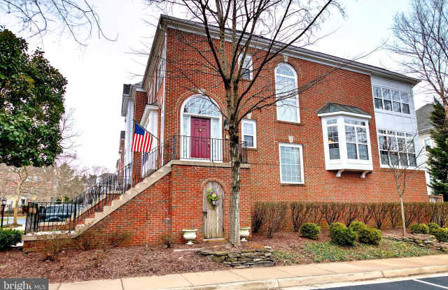 1880 CRESCENT PARK DRIVE Gallery 2