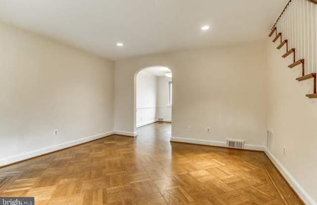 709 AVON PLACE Gallery 4
