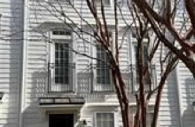 13820 Hill Street photos photos