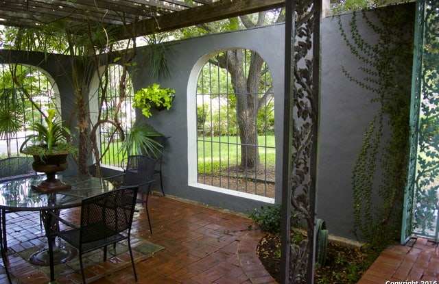 279 Forrest Hill Dr Gallery 3