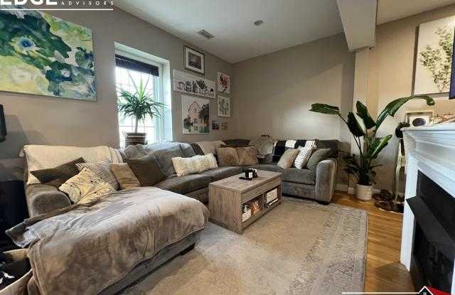 6 Amaranth Pl. Gallery 3