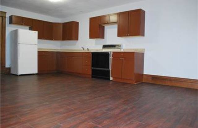 258 Broadway Street - 3 Gallery 2