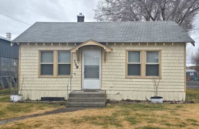 Cute 2 Bedroom - 369 West Front Street, Merrill, OR 97633 Cute 2 Bedroom - 369 West Front Street, Merrill, OR 97633