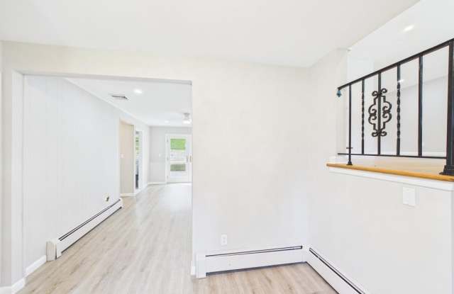 126 Southern Parkway Gallery 2