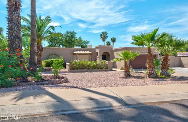 1011 E ROWLANDS Lane - 1011 East Rowlands Lane, Phoenix, AZ 85022