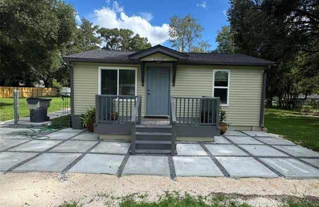 2300 NE 49TH STREET photos photos