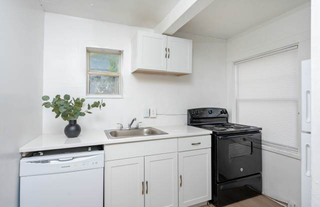 1701 14th St S photos photos