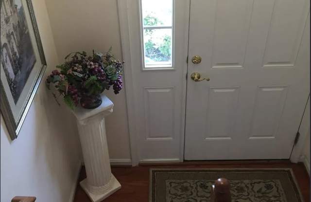 564 Edmonton Terrace Northeast Gallery 4