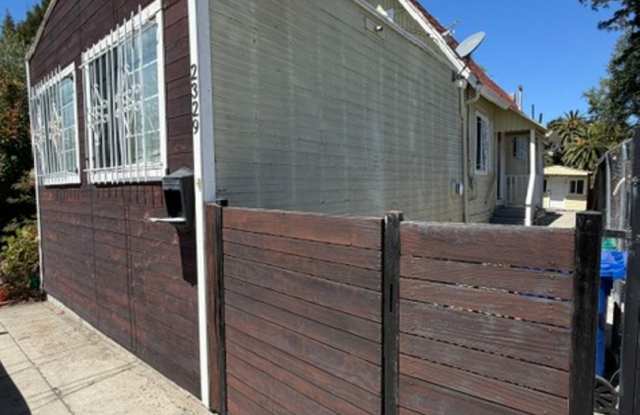 1/2 Off First Month's Rent, 3Bdrm, 1Bath photos photos 1/2 Off First Month's Rent, 3Bdrm, 1Bath photos photos