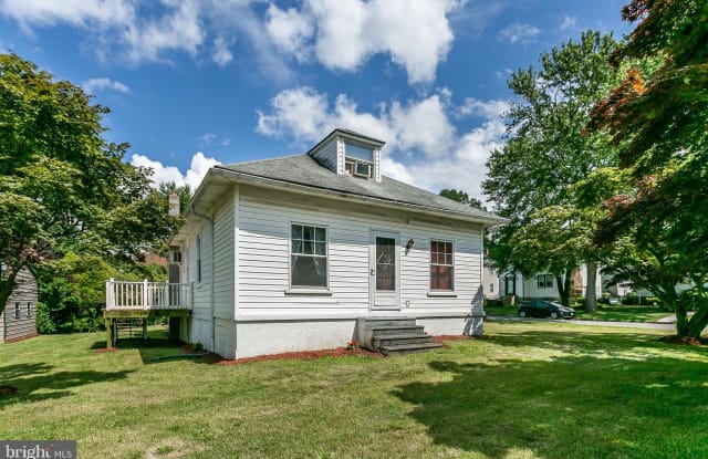 110 12TH AVENUE - 110 12th Avenue, Brooklyn Park, MD 21225