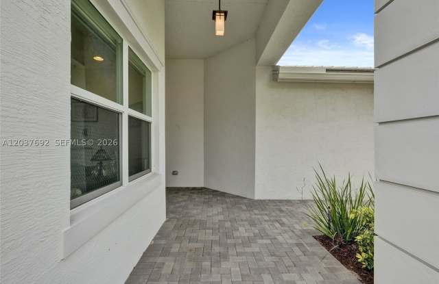 13328 SW River Rock Rd Gallery 4