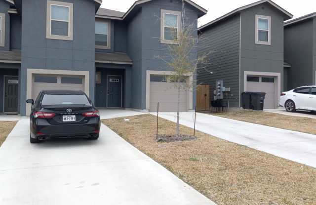 6418 Marcel Way #103, San Antonio, TX. 78233 photos photos